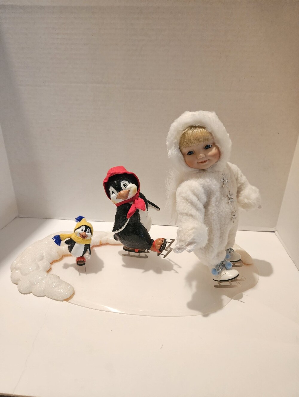 Ashton Drake Snowbabies Follow The Leader